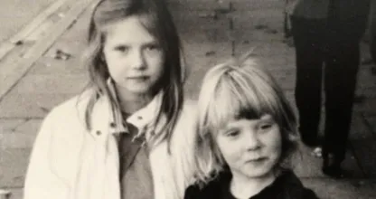 Herken jij de bekende zussen op deze foto? Ze zien er inmiddels heel anders uit!