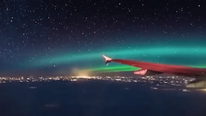 VIDEO: fotograaf Nathan vloog door een magnetische storm en legde dit vast op camera!