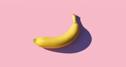 Por esto debes hervir un plátano antes de irte a dormir