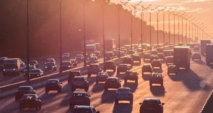 Goed om te weten: zo overleef je deze zomer urenlang filerijden in de hitte