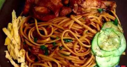 Rezept: leicht schärfliches Surinamisches Bami mit Hühnchen.