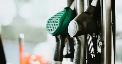 Benzineprijs stijgt fors: hoogste benzineprijs in vijf jaar