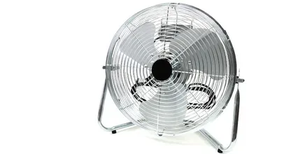 Try placing your fan in this specific way if you want to cool down your bedroom