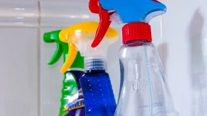 No need to buy cleaning agents: you can easily make them yourself