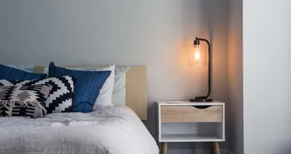 5 interieurfouten die je slaapkamer rommelig maken