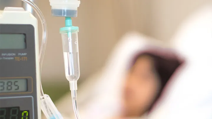 Vrouw wordt wakker na coronacoma van 7 weken en ontdekt iets spectaculairs