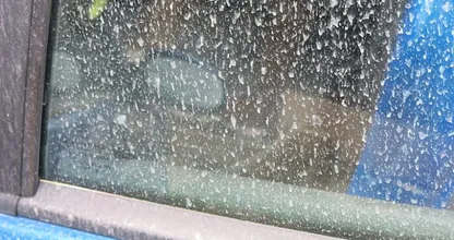 Auto wassen? Wacht nog maar even: buien met Saharazand in aantocht