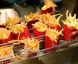 Genial: aus diesem Grund solltest du immer nach dem Kassenbeleg fragen wenn du bei McDonalds essen gehst