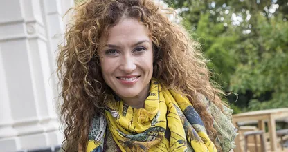 Katja Schuurman deelt zoete foto van haar twee dochters samen