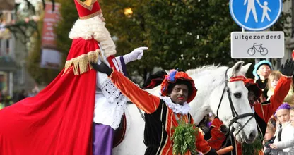 Kort geding tegen landelijke intocht Sinterklaas: 'het moet afgelast worden'