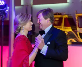 Koning Willem-Alexander gaat in op medische ingreep koningin Máxima