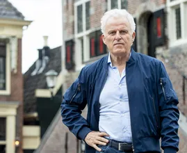 Indrukwekkende rouwadvertenties Peter R. de Vries: 'Pap, het komt goed!'