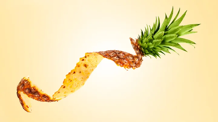 Why Health Freaks Never Throw Away Pineapple Peels (And Why You Shouldn't Either!)