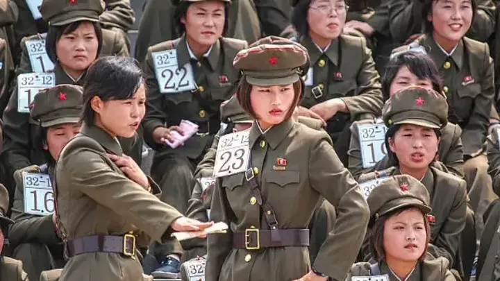 북한의 숨겨진 현실: 선전을 넘어서는 놀라운 여정