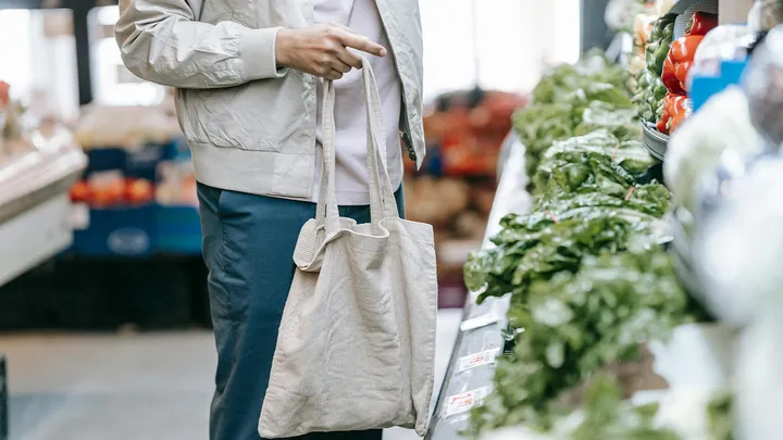 Moet je verplicht meewerken aan een tassencontrole in de supermarkt?
