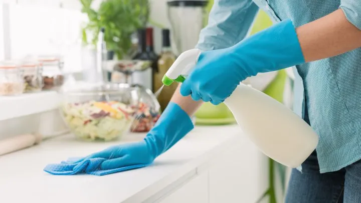 Plekjes die je vergeet tijdens het schoonmaken van de keuken