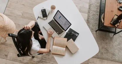 Productiever thuiswerken? Gebruik deze kleuren in je thuiskantoor 