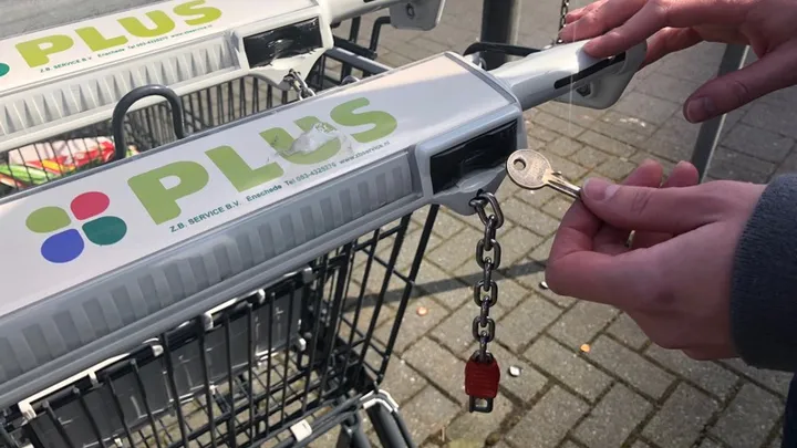 With this trick you might never need a coin for a shopping cart ever again!