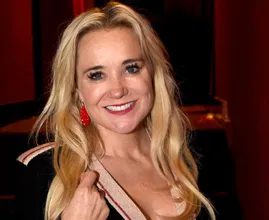 Sonja Bakker over emigratie: 'Lekker basic bestaan zo'