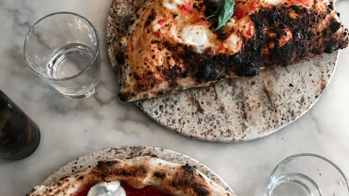 Wanneer is aangebrand eten nog veilig op te eten?