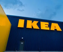 Bizarre beelden uit Shanghai: IKEA-shoppers ingesloten vanwege corona