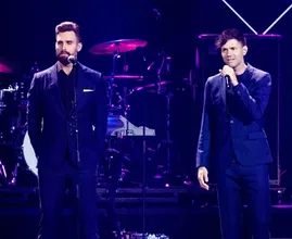 Wie heeft er meer geld: Nick of Simon?