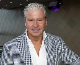 Onthuld: dit is wat Dries Roelvink verdient met een optreden
