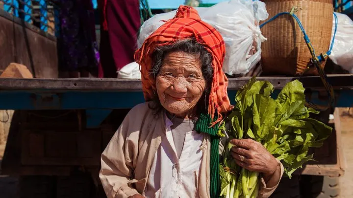 30 beautiful women from around the world