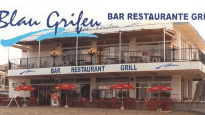 HA, kijk wat dit restaurant doet als je onbeleefd bent! Geniaal! Vind jij dit terecht of niet?