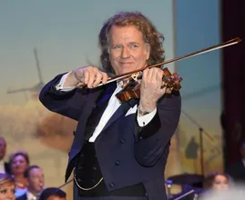 André Rieu hekelt vakantie Willem-Alexander en Máxima