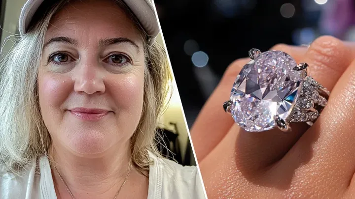 Uma mulher vendeu o anel dado de presente por seu ex. Quando o joalheiro o viu, ele não acreditou em seus olhos!