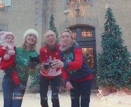 Kijkers liggen dubbel om eerste kerstspecial Chateau Meiland