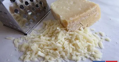 Dieses virale Video zeigt, dass wir Käse immer falsch gerieben haben.