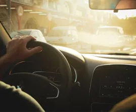 6 tips om zo goedkoop mogelijk auto te rijden