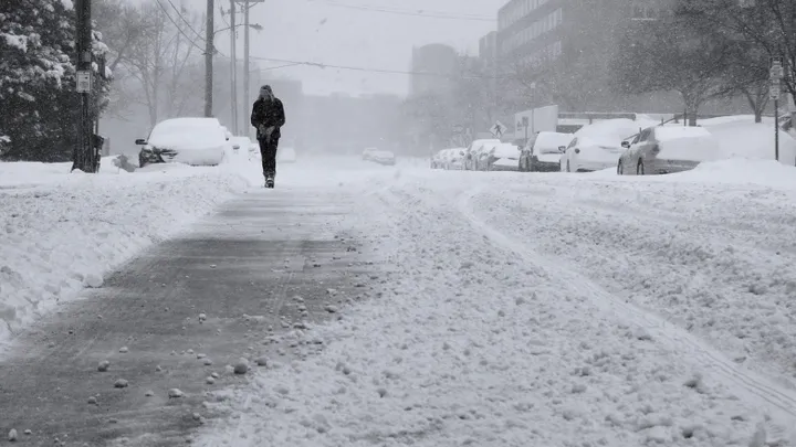 How to deal with slippery roads while going outside in winter