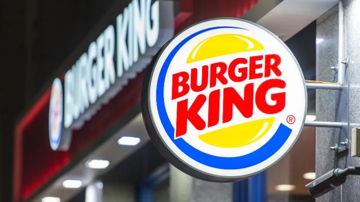 Groep klanten sleept Burger King voor de rechter: Whopper zou te klein zijn