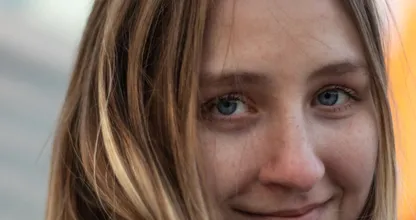 Avez-vous des cernes ou poches sous les yeux ? Attention cela pourrait empirer les choses
