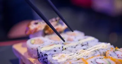 Wij zijn in de wolken: KLM gaat dít eten verkopen aan boord!