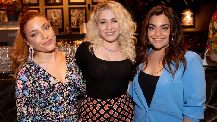OG3NE-meiden werden vroeger gepest: 'Het was echt niet heel makkelijk'