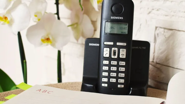 Wat? Dit land stopt binnenkort met de ouderwetse vaste telefoon