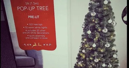 Whoops... This woman bought a pop-up Christmas tree and it didn't quite live up to her expectations!