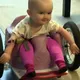 VIDEO: deze fantastische vader maakt een rolstoel voor zijn verlamde baby, wat een held!