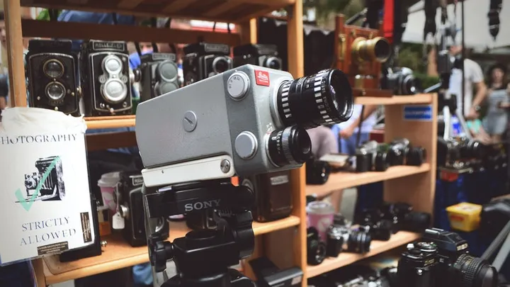 Man plaatst camera omdat hij ’s nachts geen adem krijgt, ontdekt dan waarom