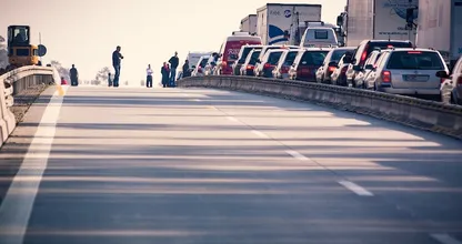 Met de auto op vakantie? ANWB waarschuwt voor topdrukte dit weekend