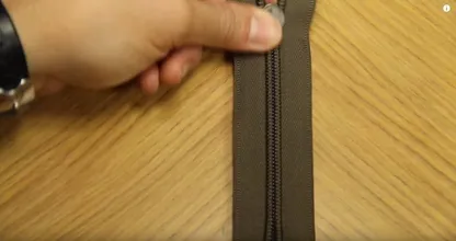 Heb je weleens een kapotte rits? Met dit simpele trucje heb je 'm zo weer gefixed!