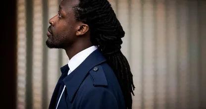 Foto's nieuwe huis Akwasi gedeeld op Facebook: 'Dit is toch niet normaal?'