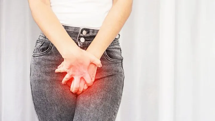 Estas 5 causas podem ser a razão pela qual sua urina cheira mal