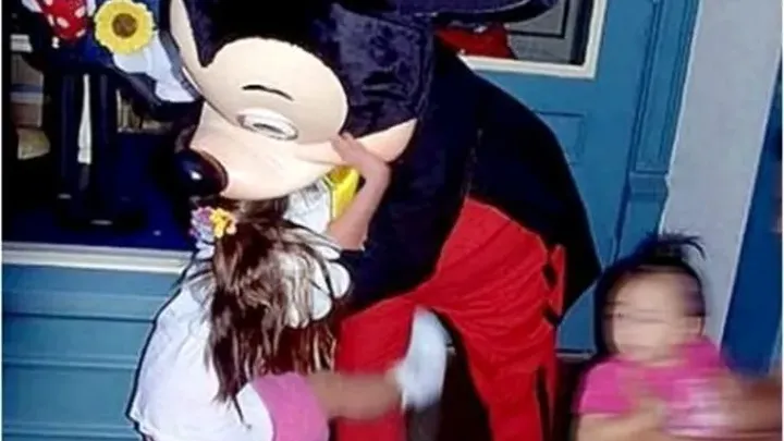 Uwierzysz w to, co widzisz? 45 oszałamiających zdjęć z Disneylandu, które przeczą rzeczywistości!