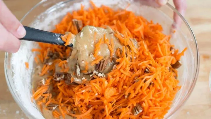 Mélanger les carottes avec de la farine pour un résultat étonnant