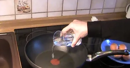 Mit diesem Trick brätst du das perfekte Spiegelei!